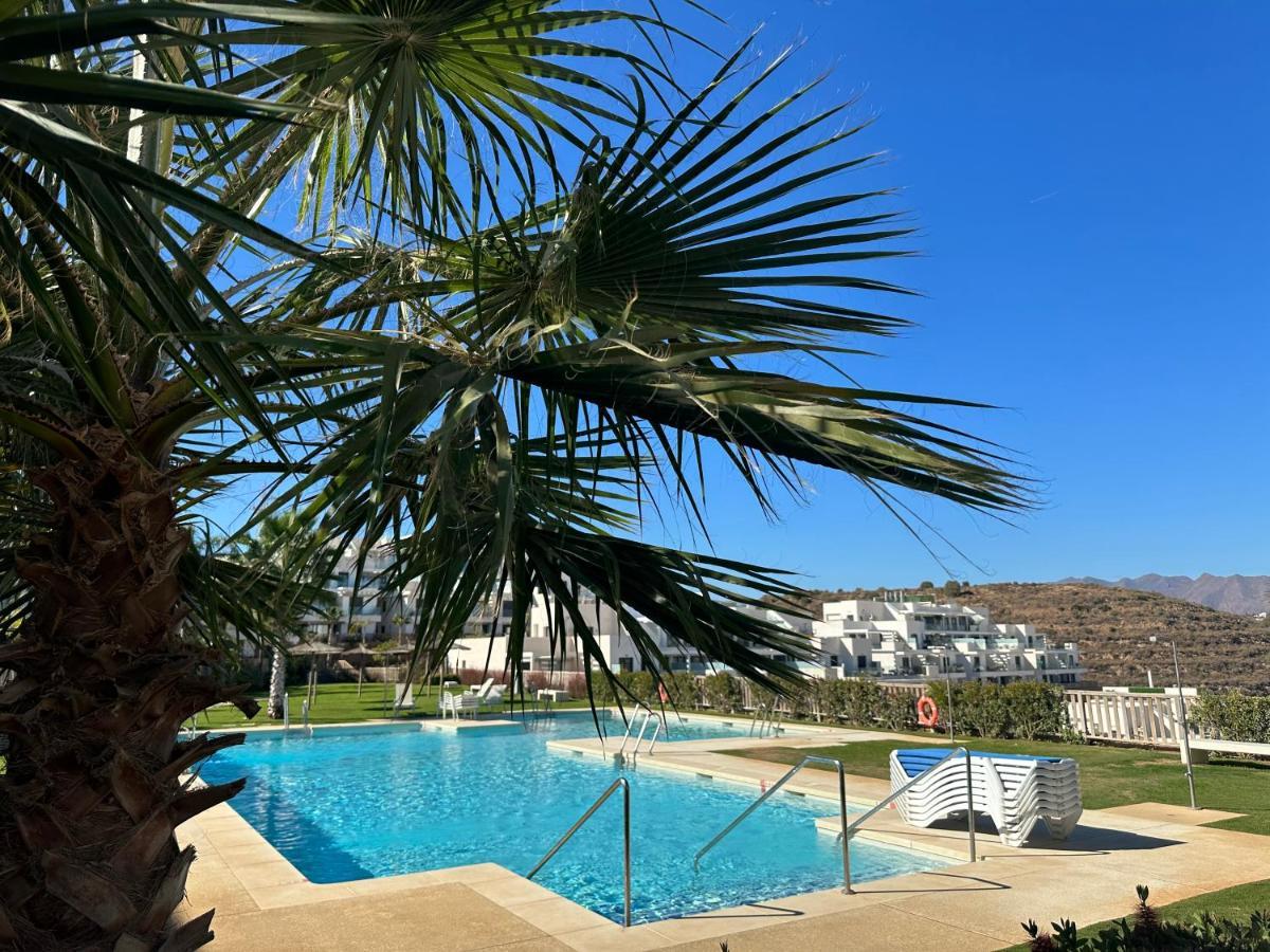 2-Bedroom-Apartment With A Terrace, Pool, Gym Málaga Esterno foto